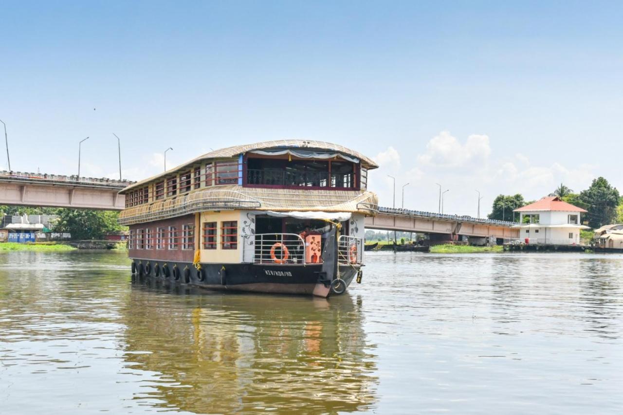 Beach Paradise Day Cruise Houseboat Alappuzha Bagian luar foto