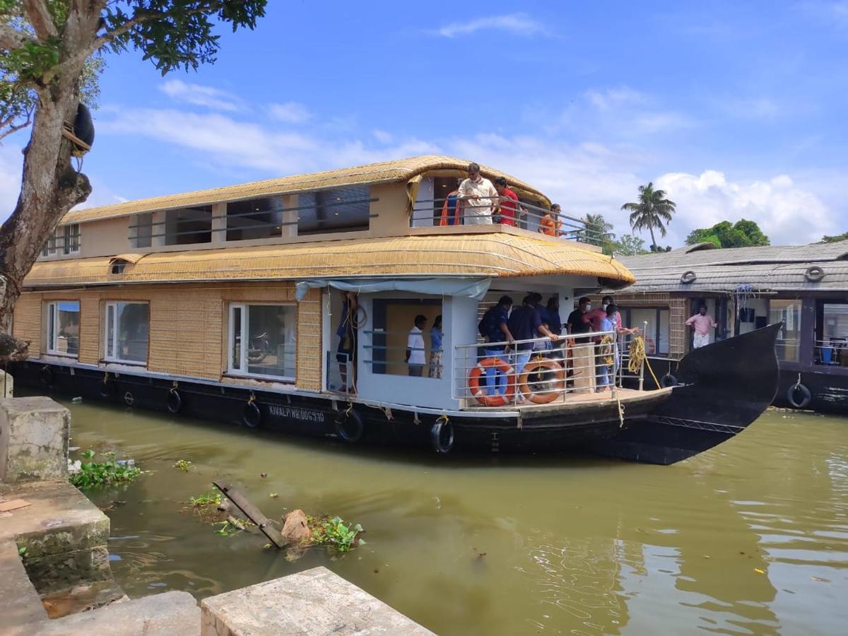 Beach Paradise Day Cruise Houseboat Alappuzha Bagian luar foto
