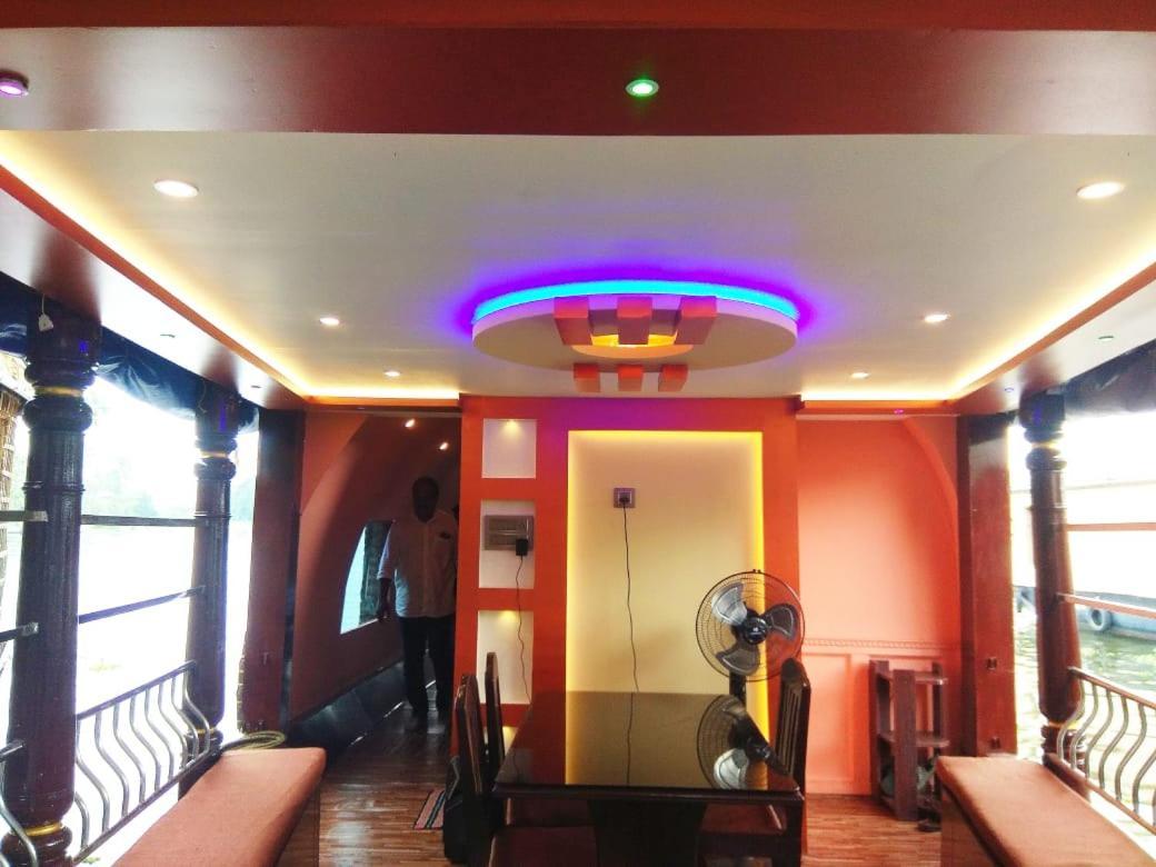 Beach Paradise Day Cruise Houseboat Alappuzha Bagian luar foto