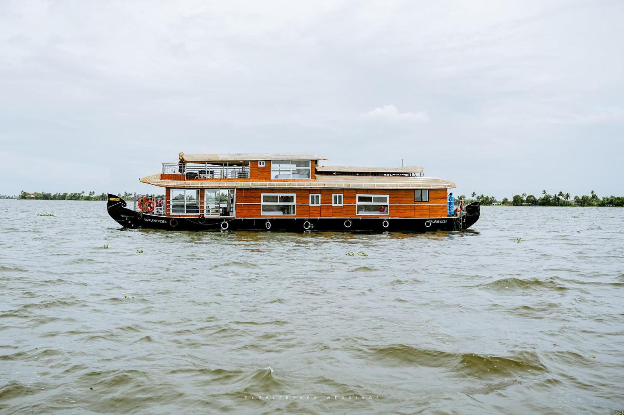 Beach Paradise Day Cruise Houseboat Alappuzha Bagian luar foto