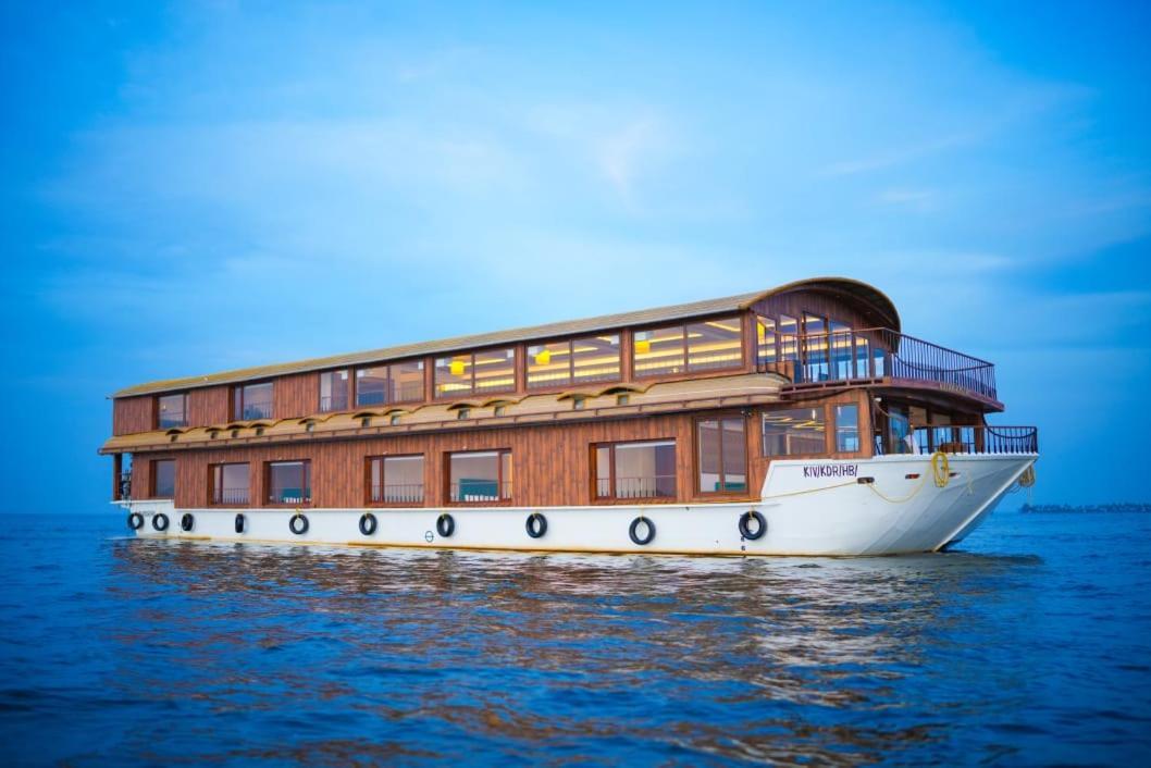 Beach Paradise Day Cruise Houseboat Alappuzha Bagian luar foto
